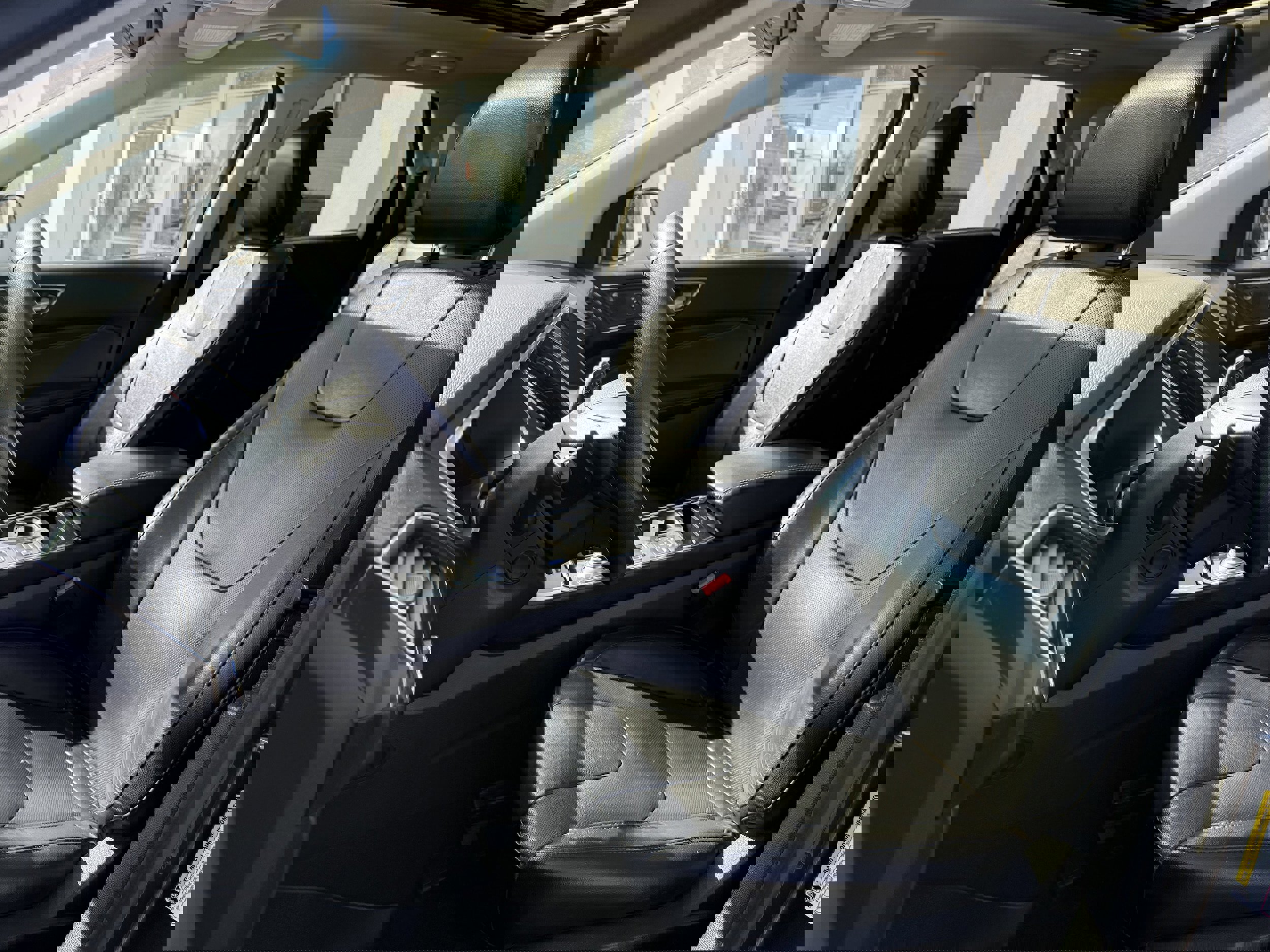 Used 2019 Ford Edge Titanium w/ Equipment Group 301A image 11