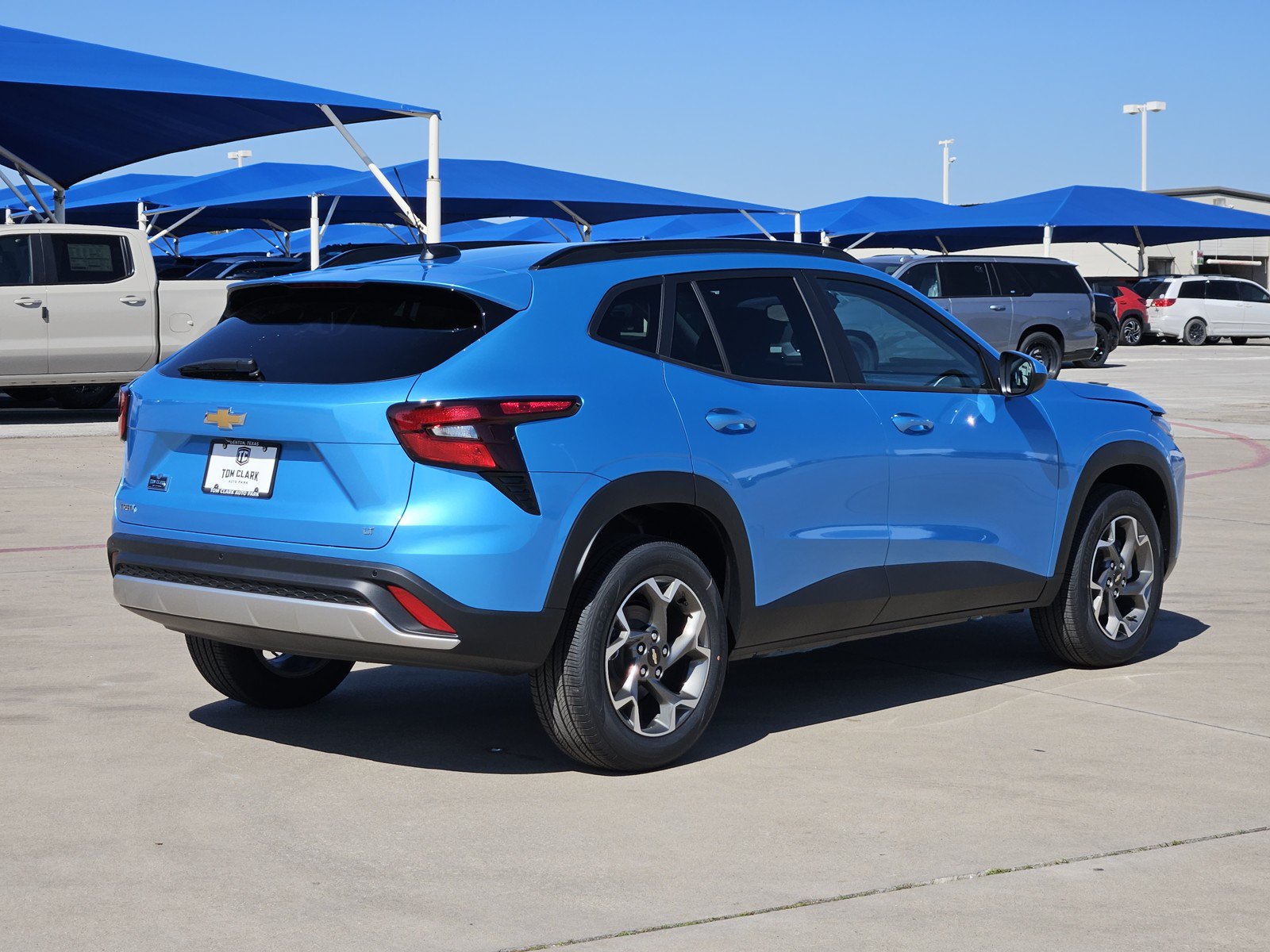 New 2026 Chevrolet Trax LT w/ Driver Confidence Package FWD image 4