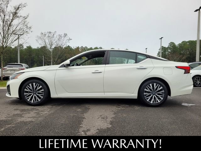 Used 2023 Nissan Altima 2.5 SV image 3