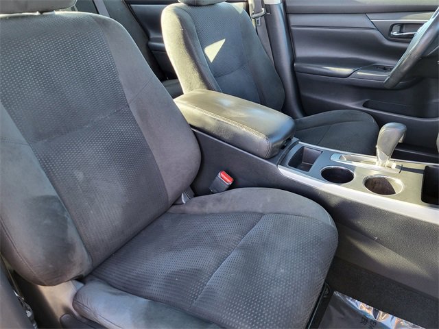 Used 2015 Nissan Altima 2.5 SV image 4