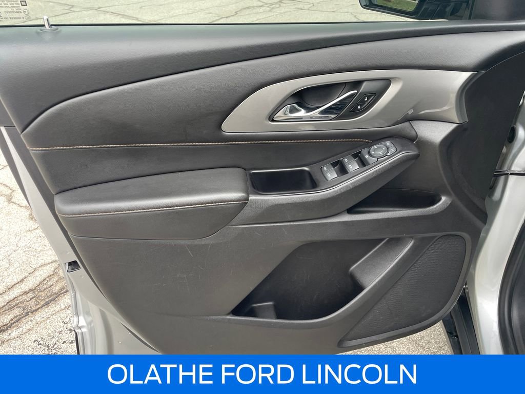 Used 2019 Chevrolet Traverse LS FWD image 18