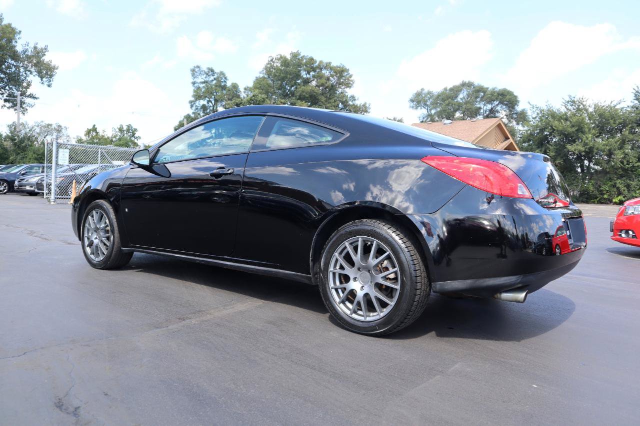 Used 2008 Pontiac G6 GT w/ Sun And Sound Package FWD image 3