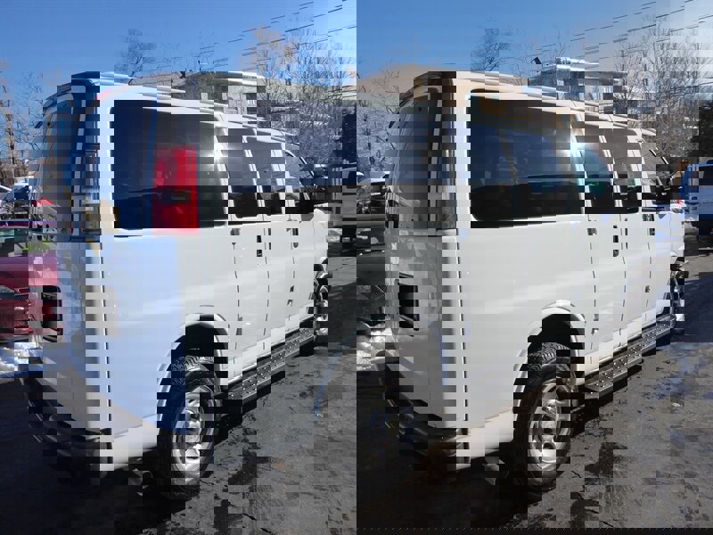 Used 2017 Chevrolet Express 2500 LS image 7