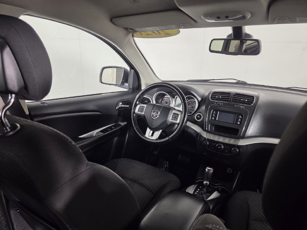 Used 2020 Dodge Journey SE w/ SE Popular Equipment Group FWD image 30