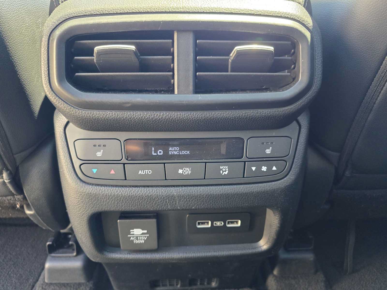 Used 2023 Honda Pilot Elite image 18