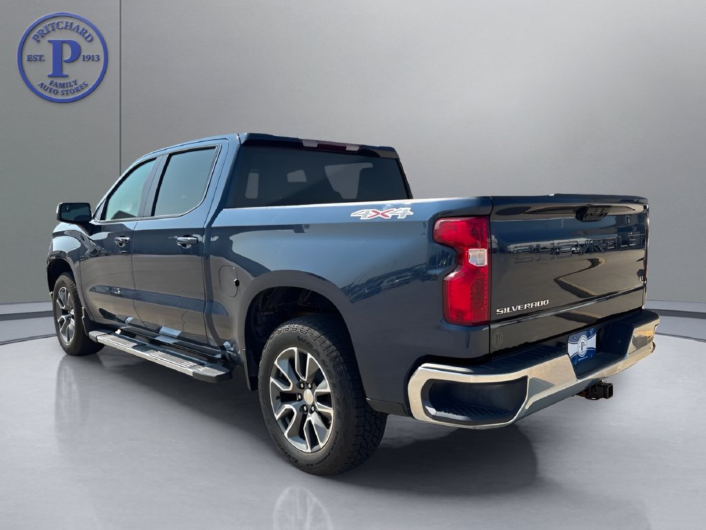Used 2023 Chevrolet Silverado 1500 LT AWD/4WD image 15