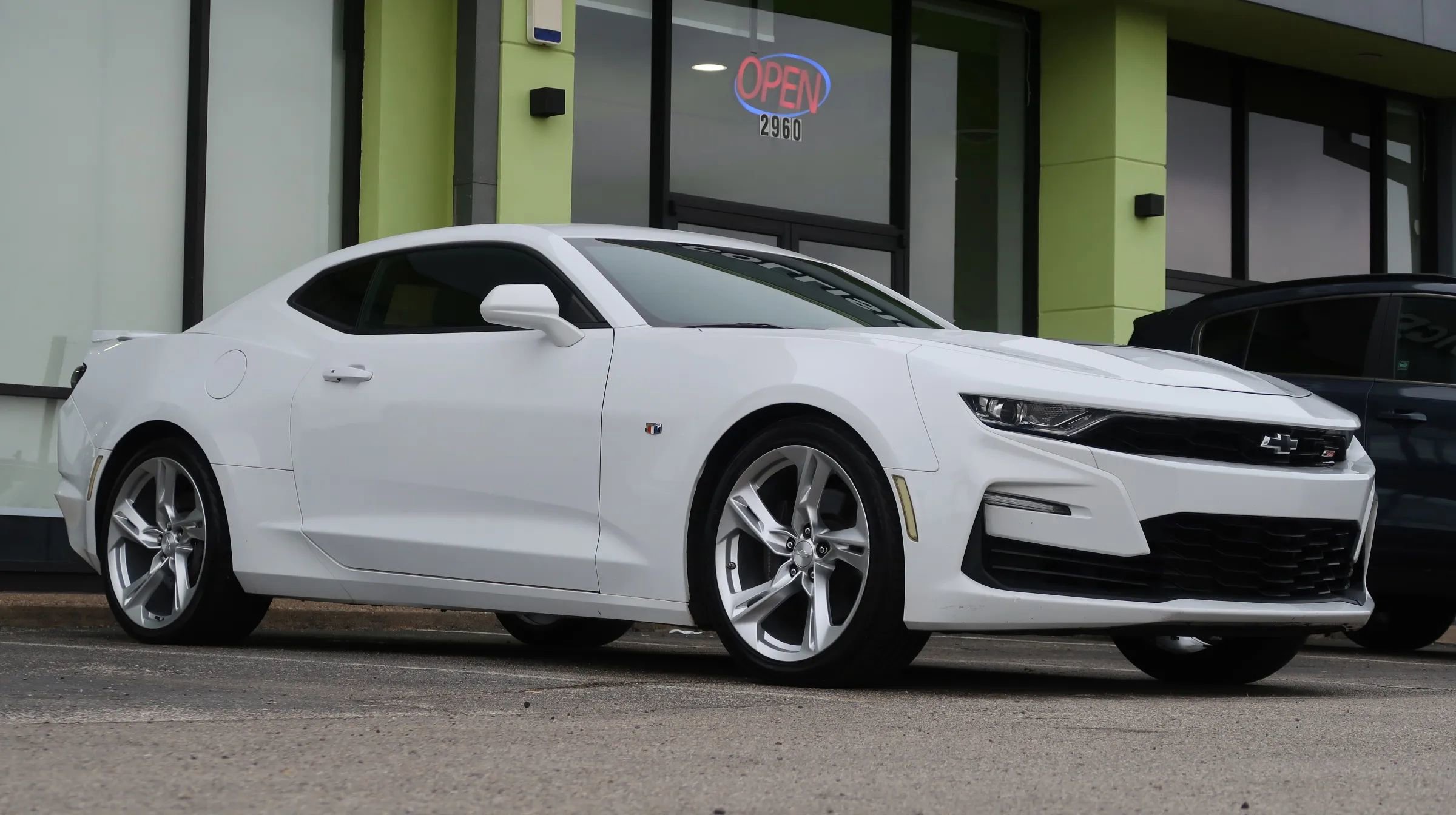Used 2022 Chevrolet Camaro SS RWD image 6