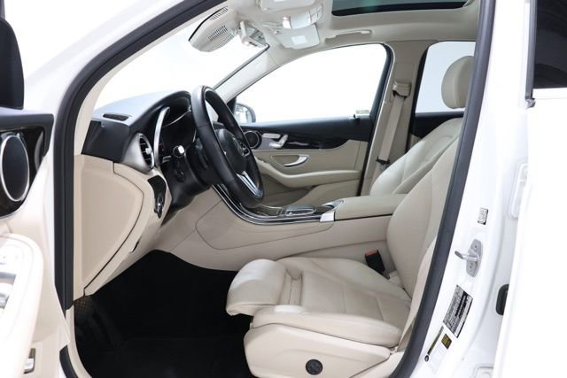 Used 2020 Mercedes-Benz GLC 300 4MATIC image 15
