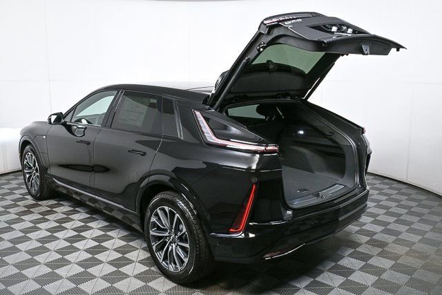 New 2026 Cadillac Lyriq Premium Sport image 30
