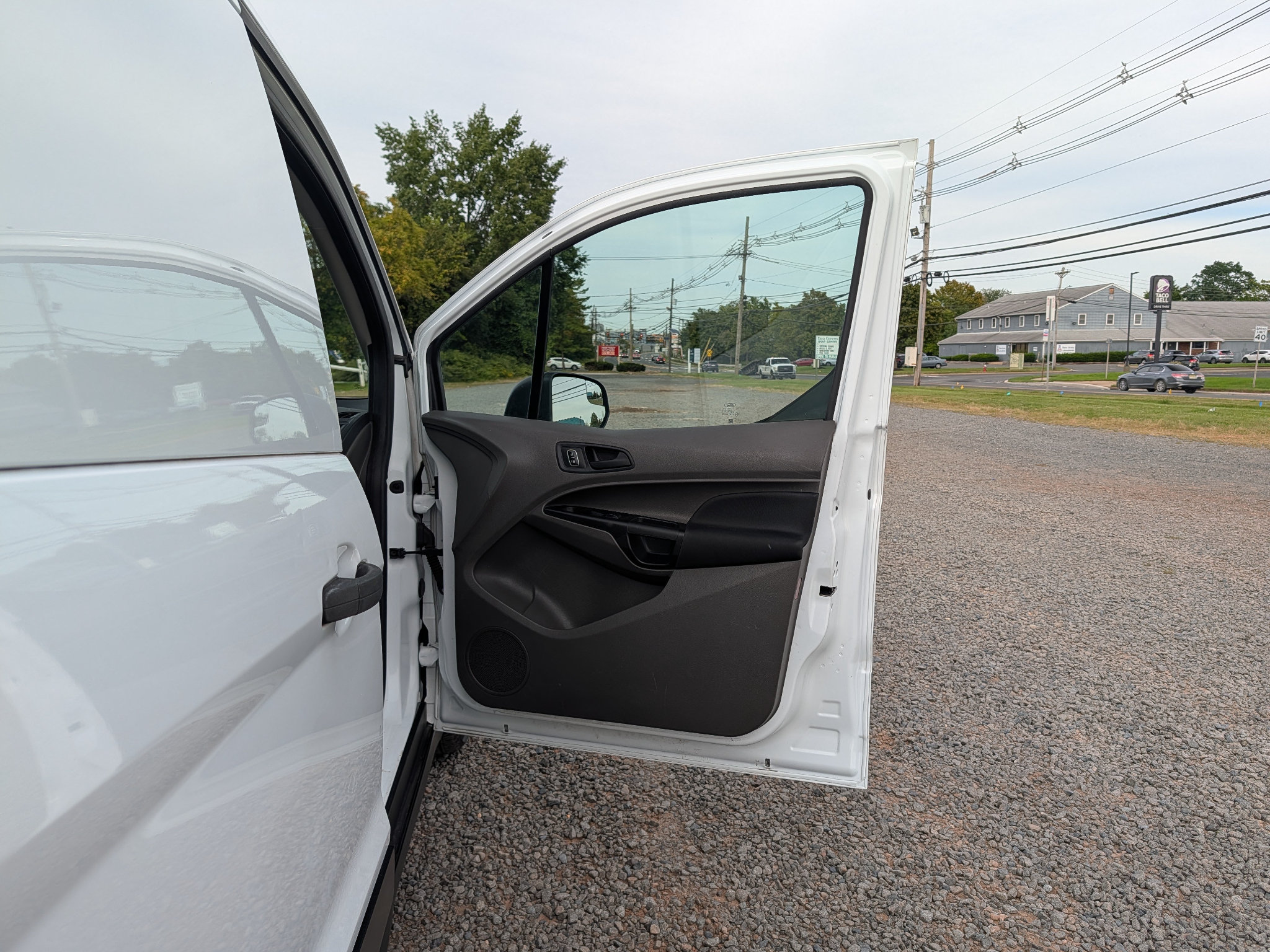 Used 2020 Ford Transit Connect XL FWD image 14