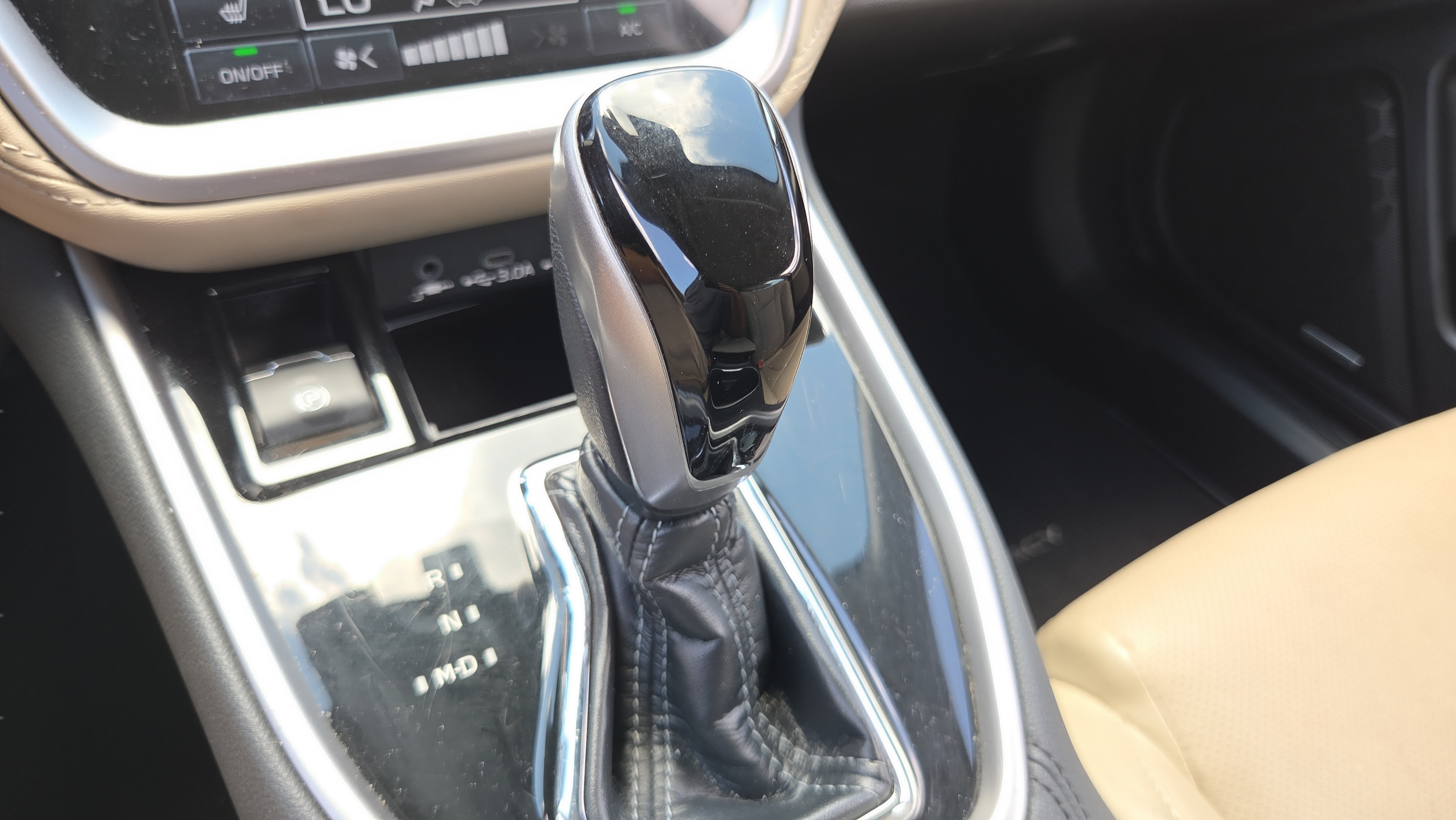Used 2024 Subaru Legacy Limited AWD/4WD image 24