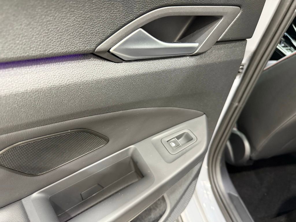 Used 2024 Volkswagen GTI Autobahn image 17