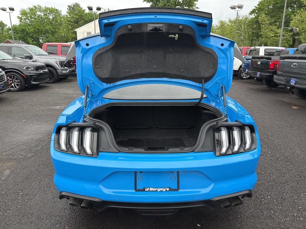 Used 2022 Ford Mustang GT Premium w/ Equipment Group 401A RWD image 9