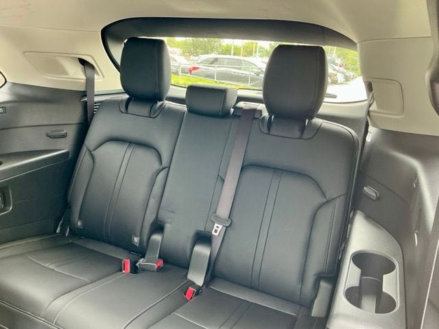Used 2024 MAZDA CX-90 3.3 Turbo w/ Premium Package AWD/4WD image 12