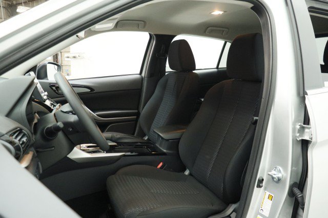 New 2026 Mitsubishi Eclipse Cross LE AWD/4WD image 7