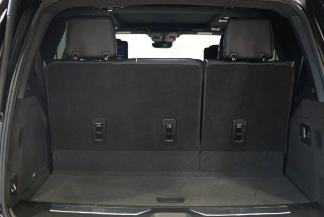 Used 2023 Cadillac Escalade V AWD/4WD image 46