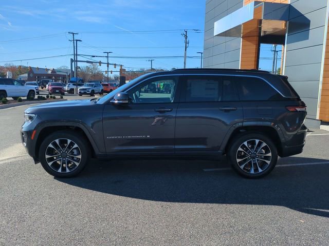 New 2025 Jeep Grand Cherokee Overland w/ Luxury Tech Group IV image 7
