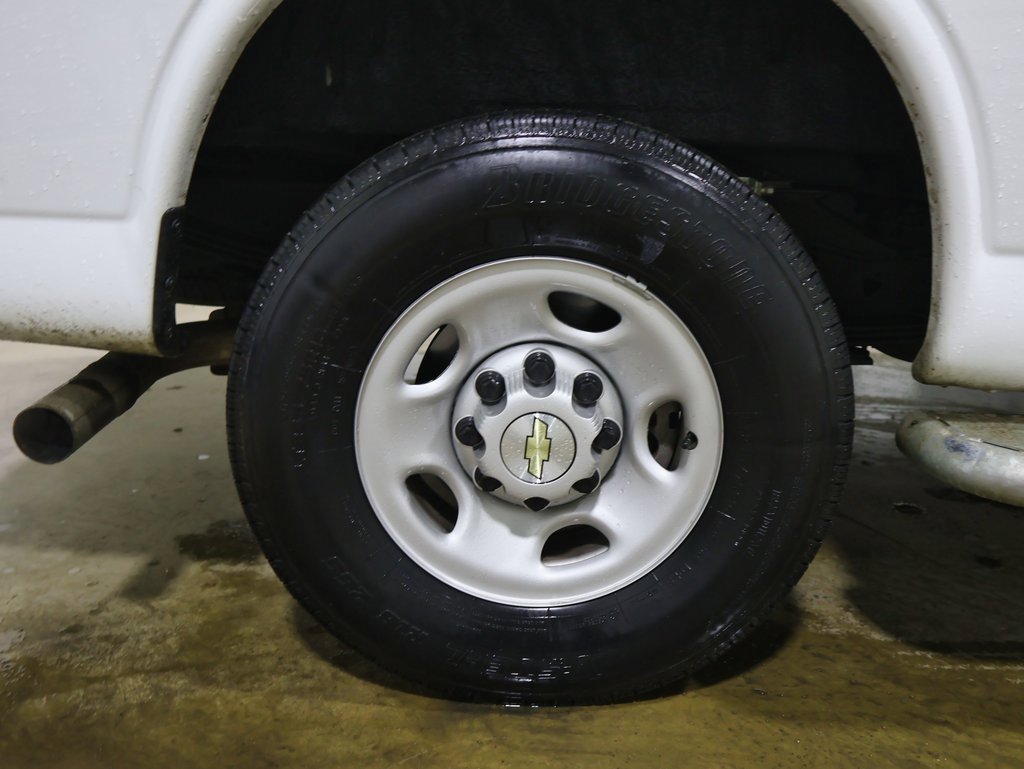 Certified 2024 Chevrolet Express 2500 Work Van w/ Driver Convenience Package image 20