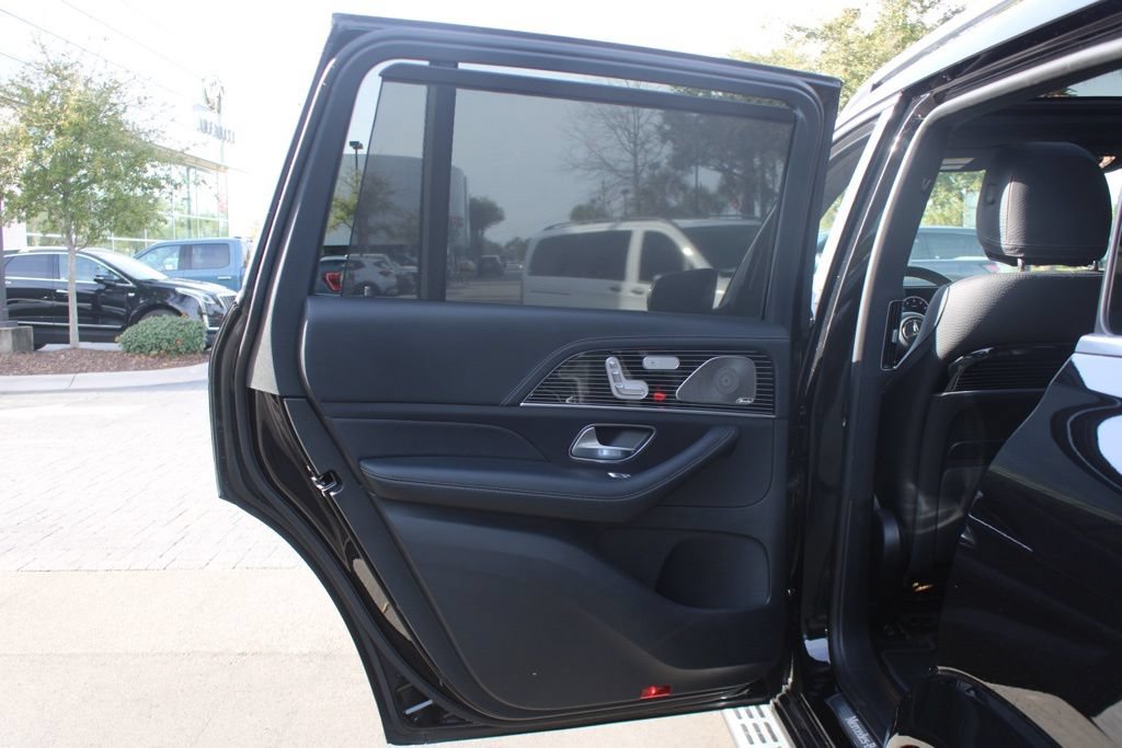 Certified 2025 Mercedes-Benz GLS 580 4MATIC image 33