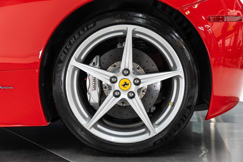 Used 2012 Ferrari 458 Spider RWD image 94