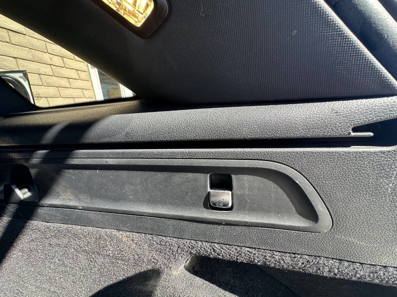 Used 2020 Mercedes-Benz GLC 300 4MATIC image 14