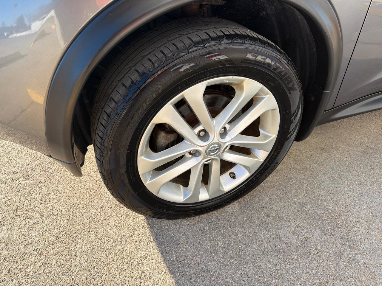 Used 2014 Nissan Juke S image 5
