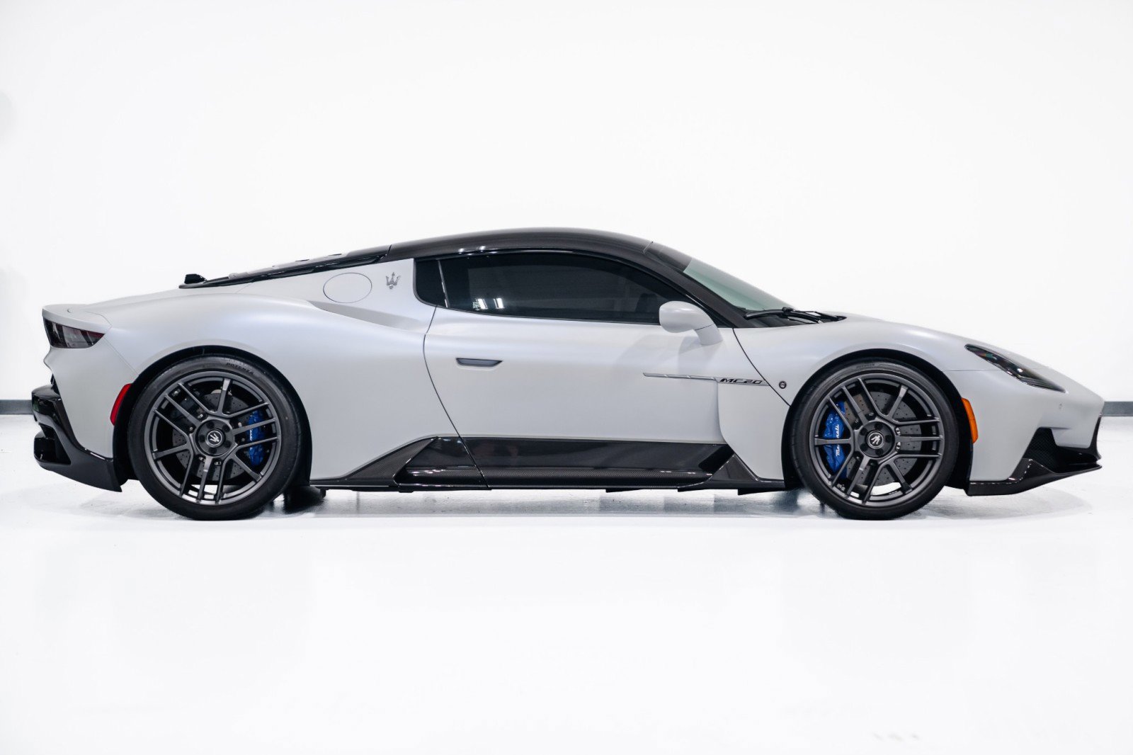Used 2022 Maserati MC20 Coupe image 8