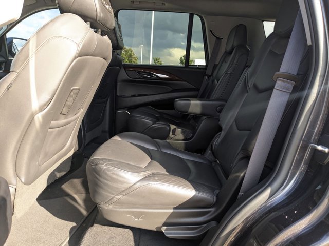 Used 2017 Cadillac Escalade Luxury image 20
