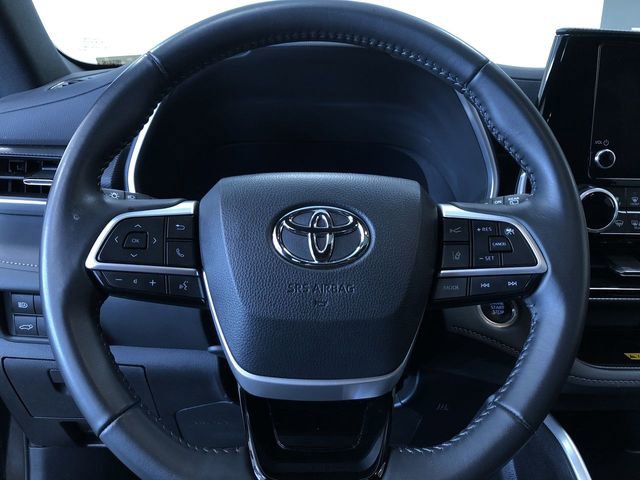 Certified 2025 Toyota Highlander XSE AWD/4WD image 25