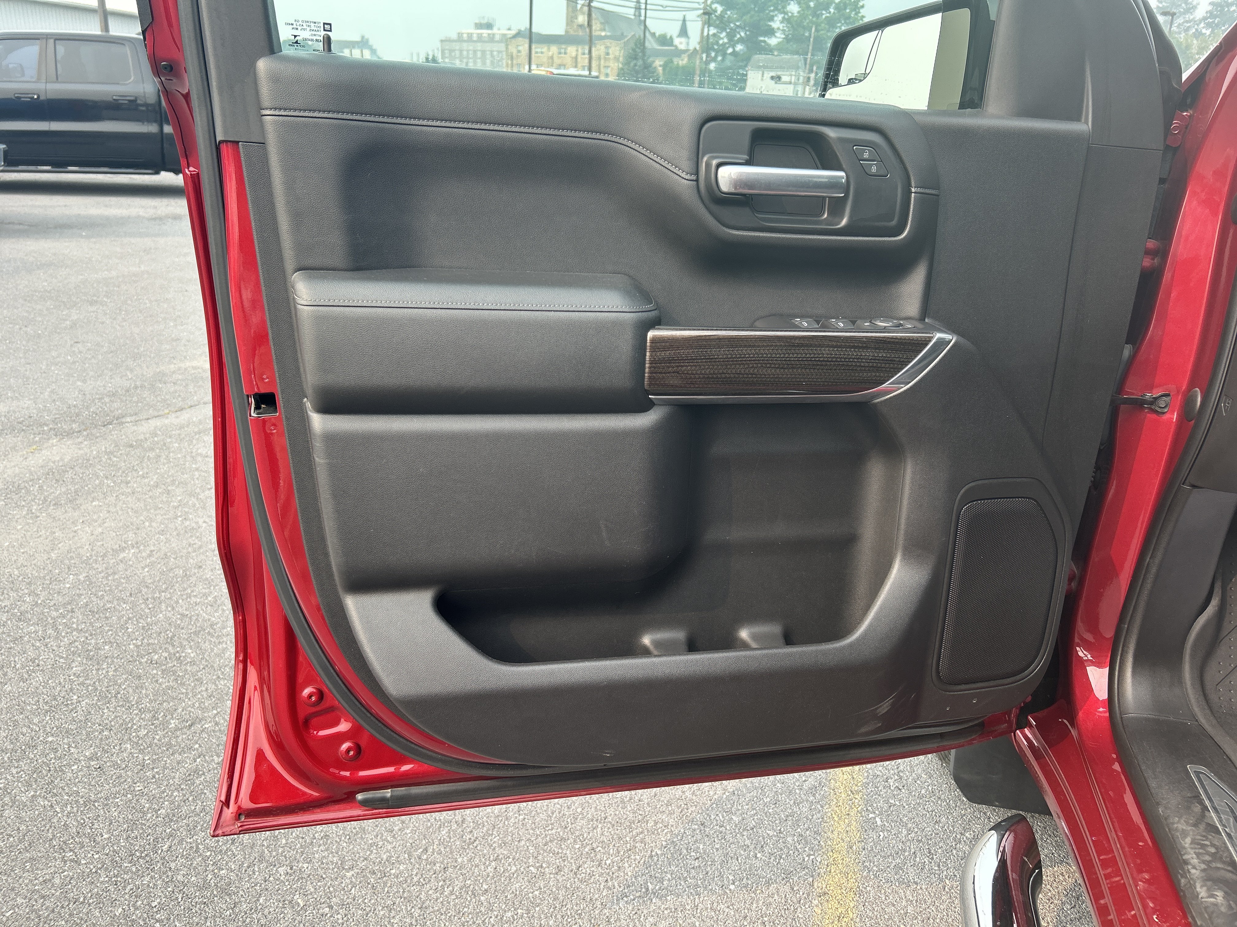 Used 2019 Chevrolet Silverado 1500 LT w/ All-Star Edition AWD/4WD image 18