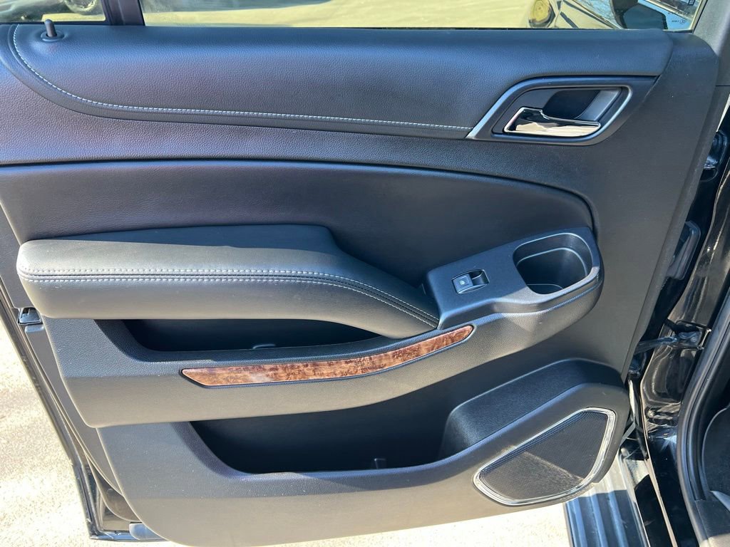 Used 2019 Chevrolet Suburban Premier image 19