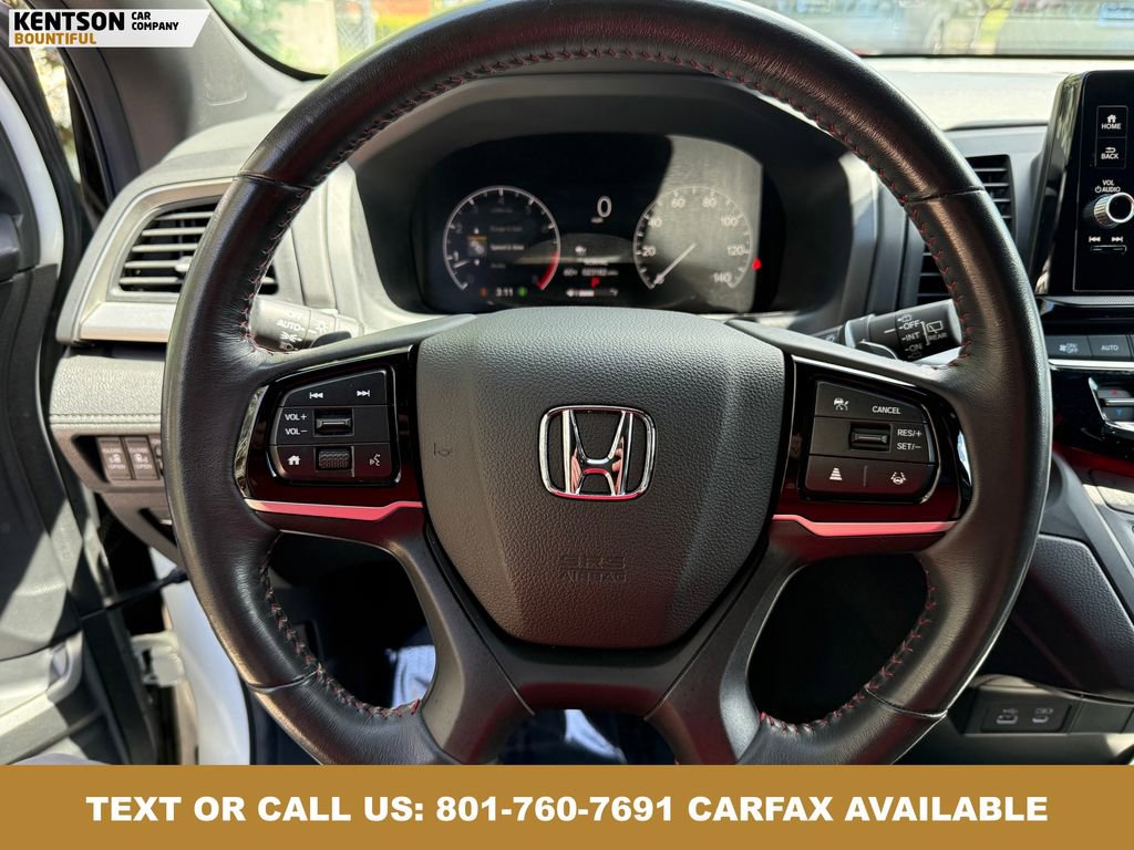 Used 2025 Honda Odyssey Sport-L image 17