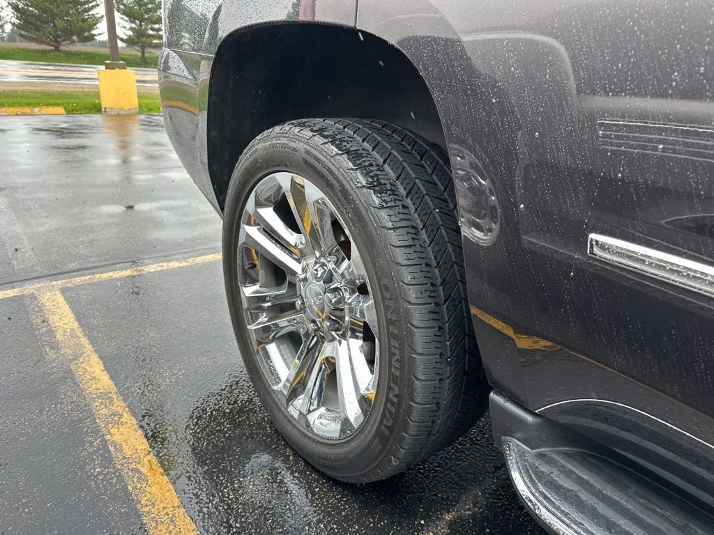 Used 2017 GMC Yukon SLT w/ Premium Edition AWD/4WD image 8