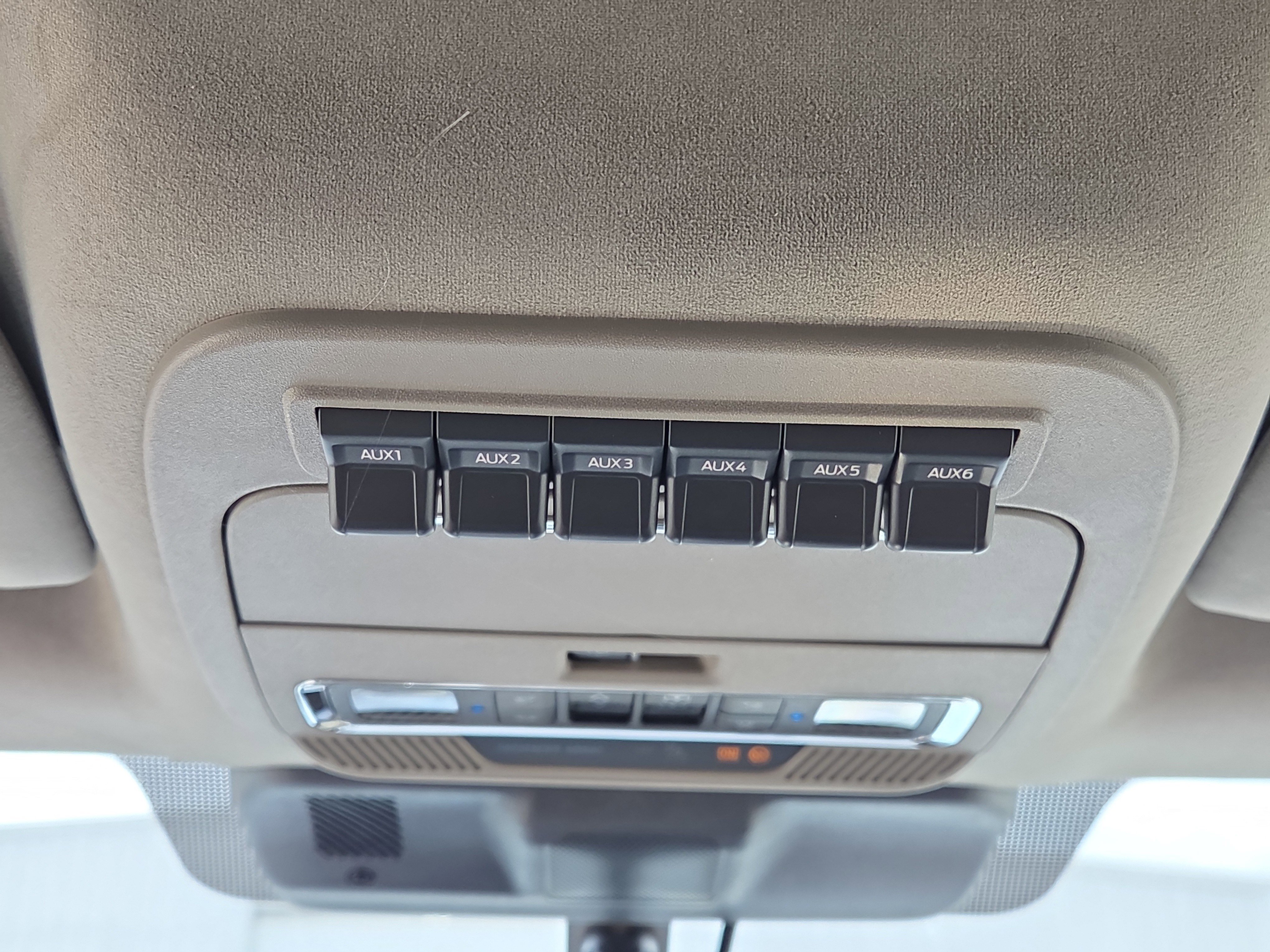 New 2026 Ford F250 Platinum w/ Platinum Plus Package AWD/4WD image 19