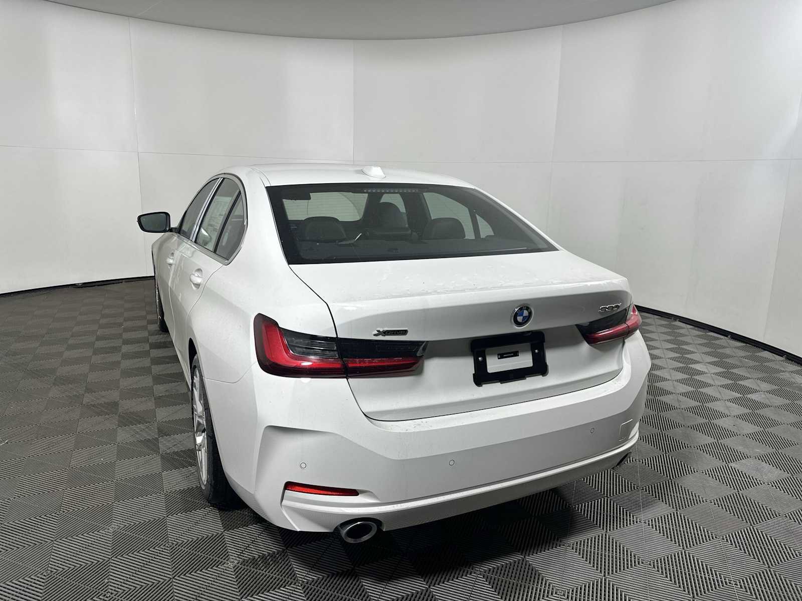New 2026 BMW 330i xDrive Sedan w/ Premium Package image 3