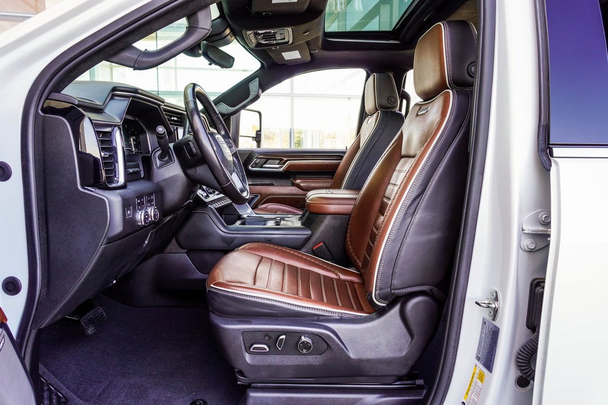 Used 2024 GMC Sierra 2500 Denali Ultimate AWD/4WD image 37