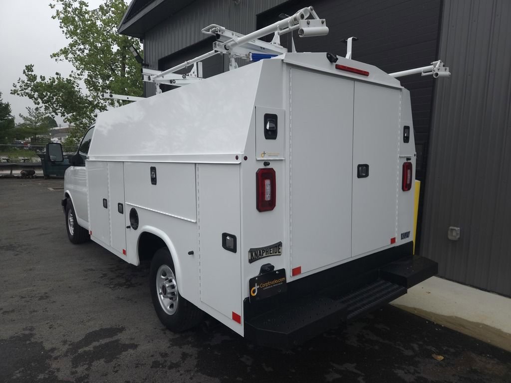 Used 2019 GMC Savana 3500 w/ Power Convenience Package image 3