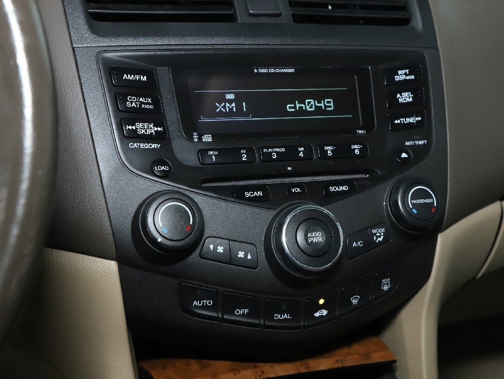 Used 2004 Honda Accord EX image 36