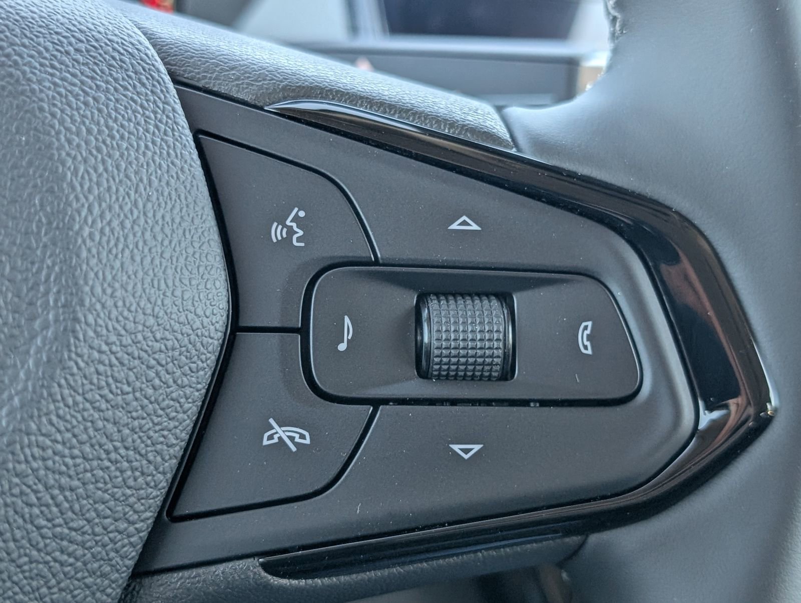 New 2027 Chevrolet Bolt RS w/ Technology Package image 16