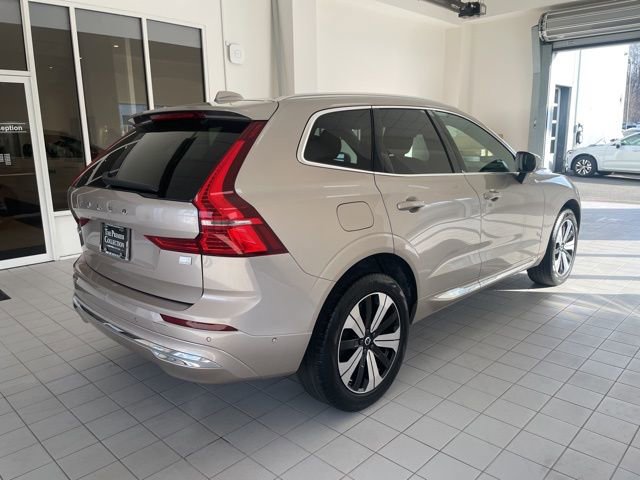 Certified 2023 Volvo XC60 T8 Plus image 4