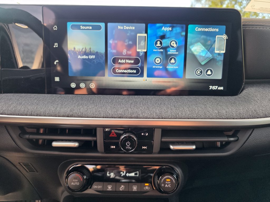 New 2027 Nissan Kicks SV FWD image 26