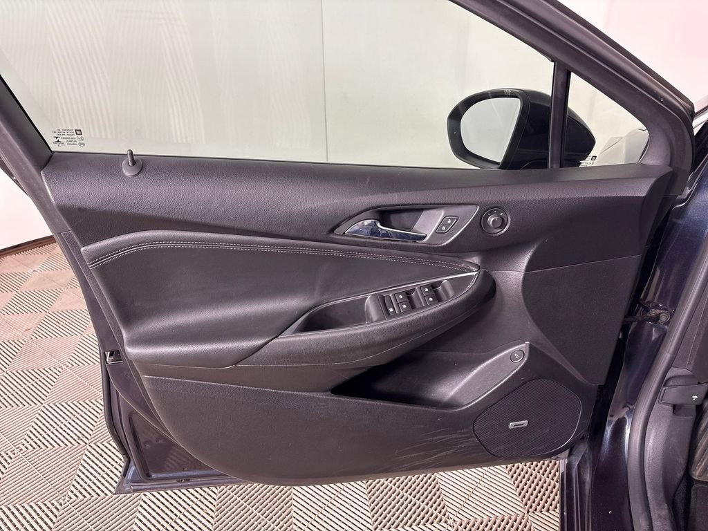 Used 2016 Chevrolet Cruze Premier FWD image 23