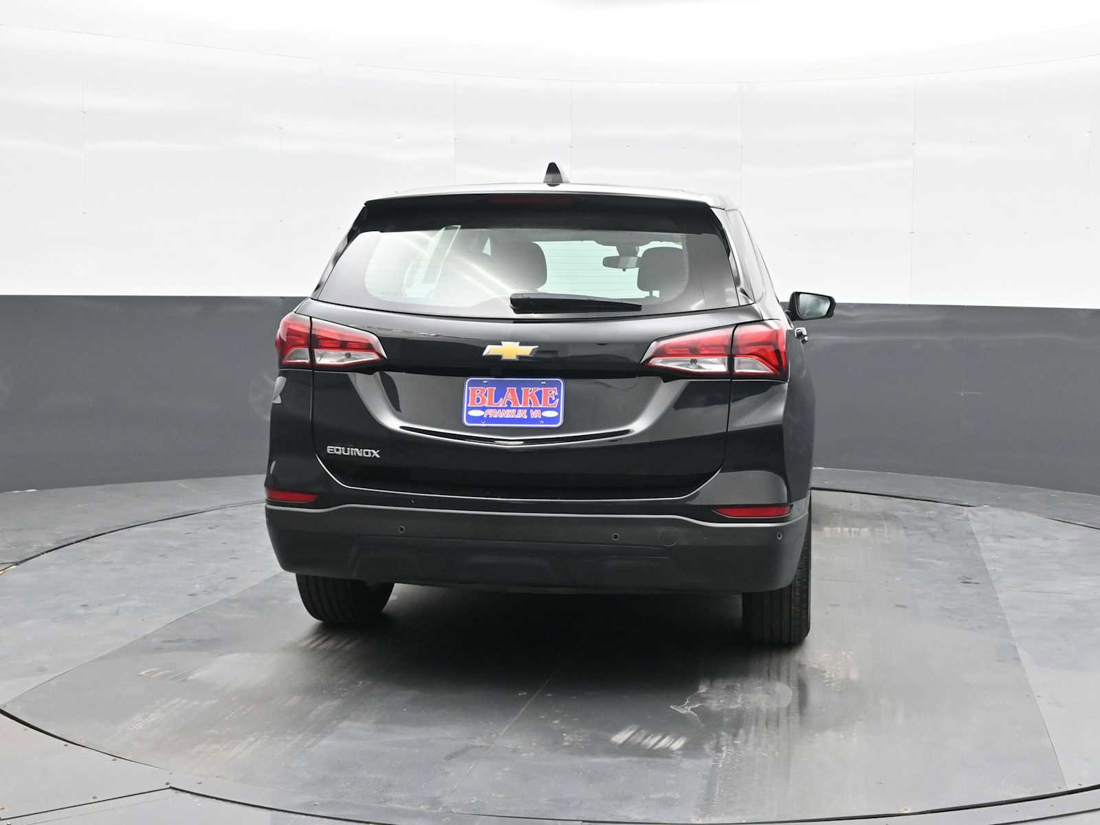 Used 2024 Chevrolet Equinox LS w/ Driver Confidence II Package FWD image 8