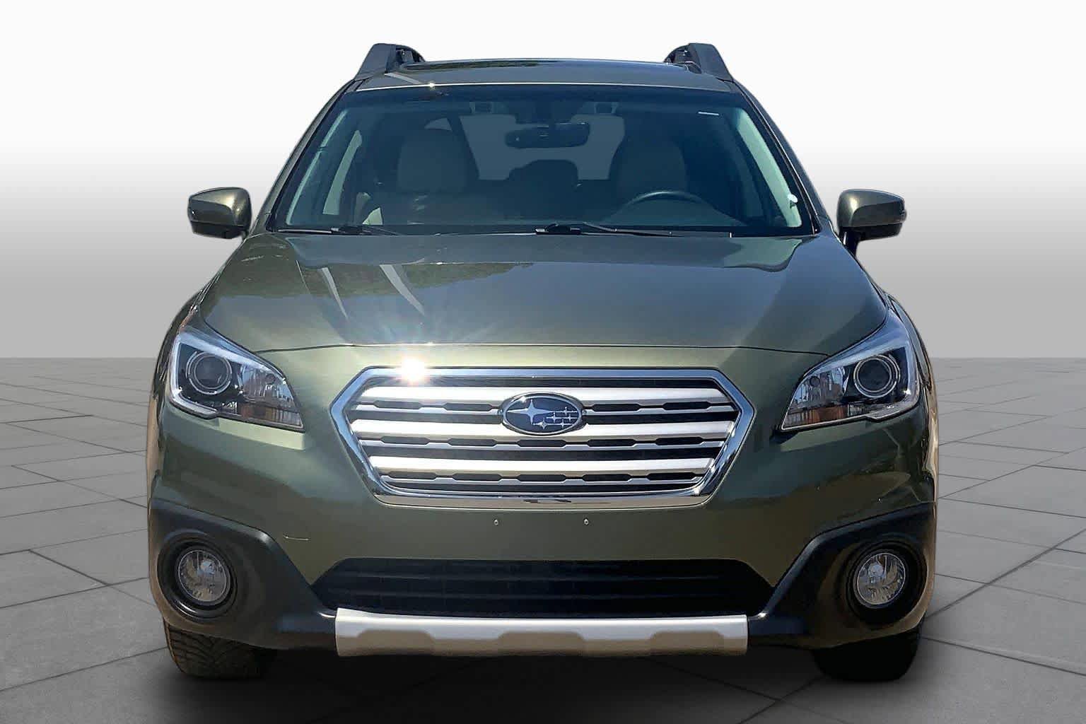 Used 2017 Subaru Outback 2.5i Limited AWD/4WD image 4