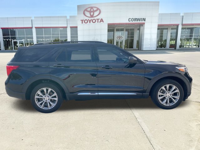 Used 2023 Ford Explorer XLT w/ Equipment Group 202A AWD/4WD image 6
