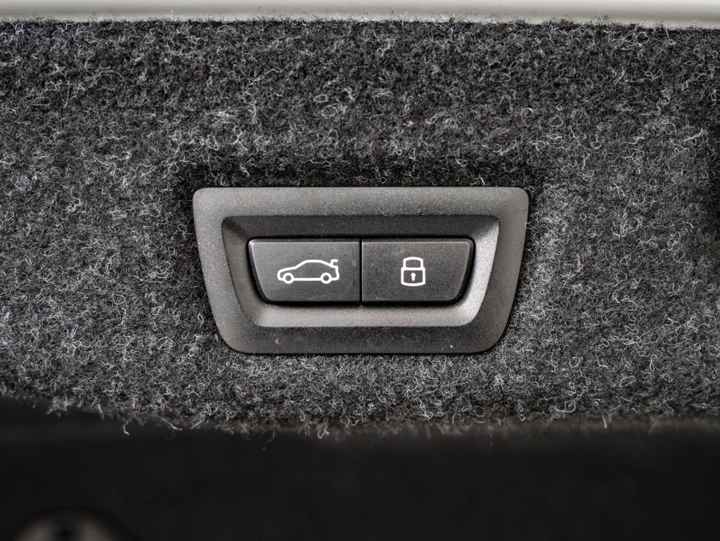 Certified 2025 BMW 530i xDrive AWD/4WD image 22