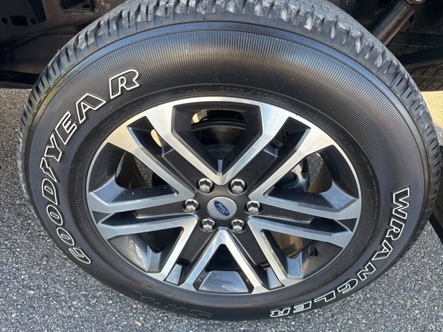 Used 2023 Ford F150 XL w/ STX Appearance Package AWD/4WD image 12
