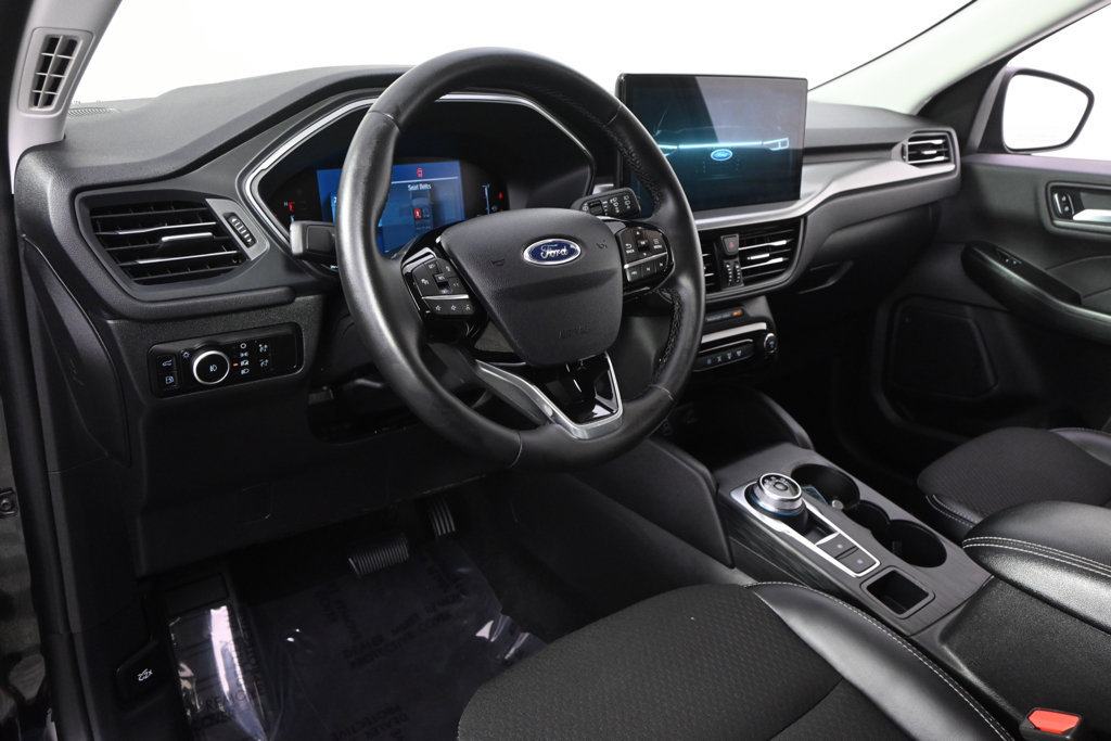 Used 2025 Ford Escape SE FWD image 11
