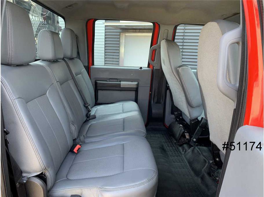 Used 2016 Ford F650 2WD Crew Cab Super Duty image 28
