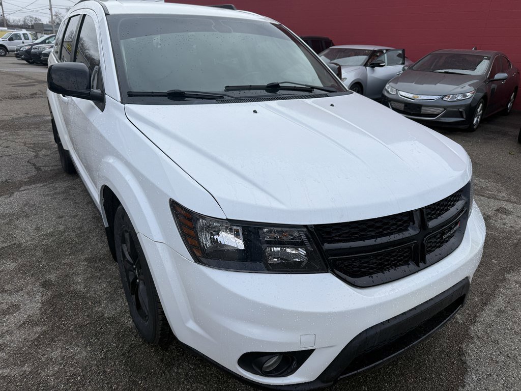 Used 2019 Dodge Journey SE w/ Connectivity Group image 1
